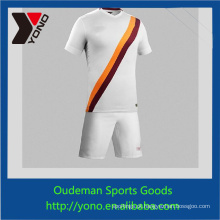 Boa qualidade branco uniforme de futebol do país, design especial dos homens jovens de futebol jersey